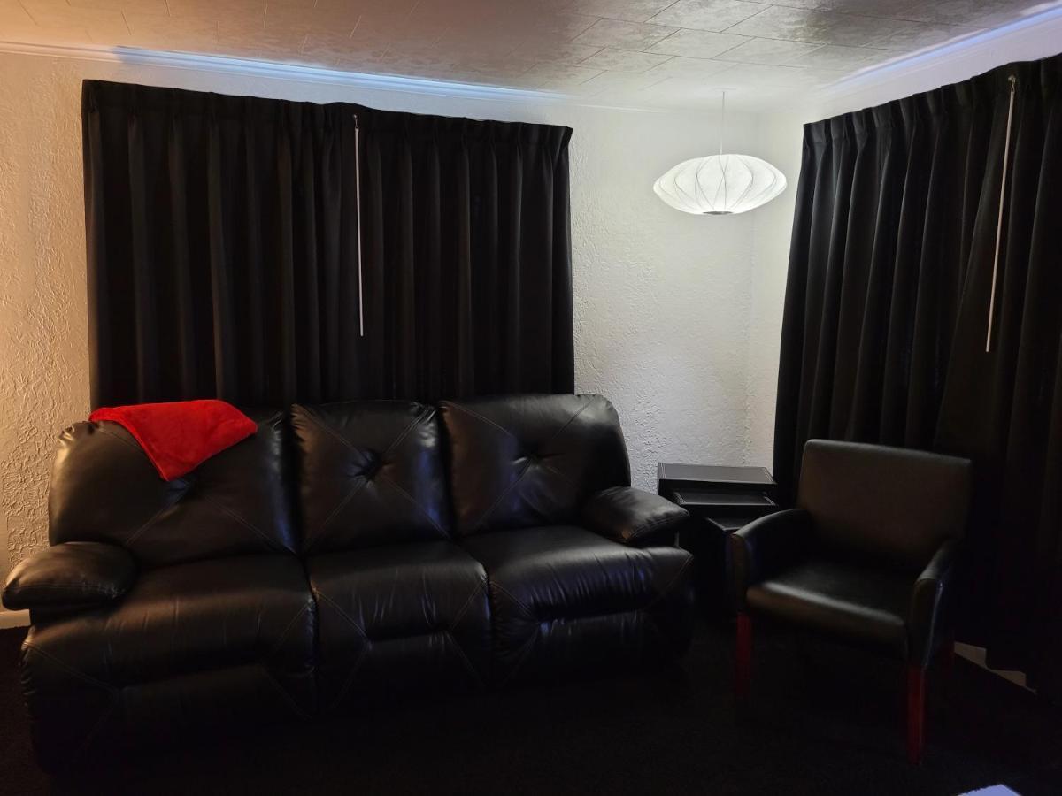 Rocket Motel Кастер Екстер'єр фото
